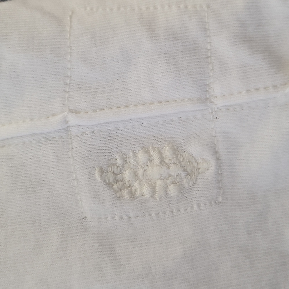 WILL BE GONE SOON) NWOT) "All Stars Solid Shorts In White - Picture 8 of 16